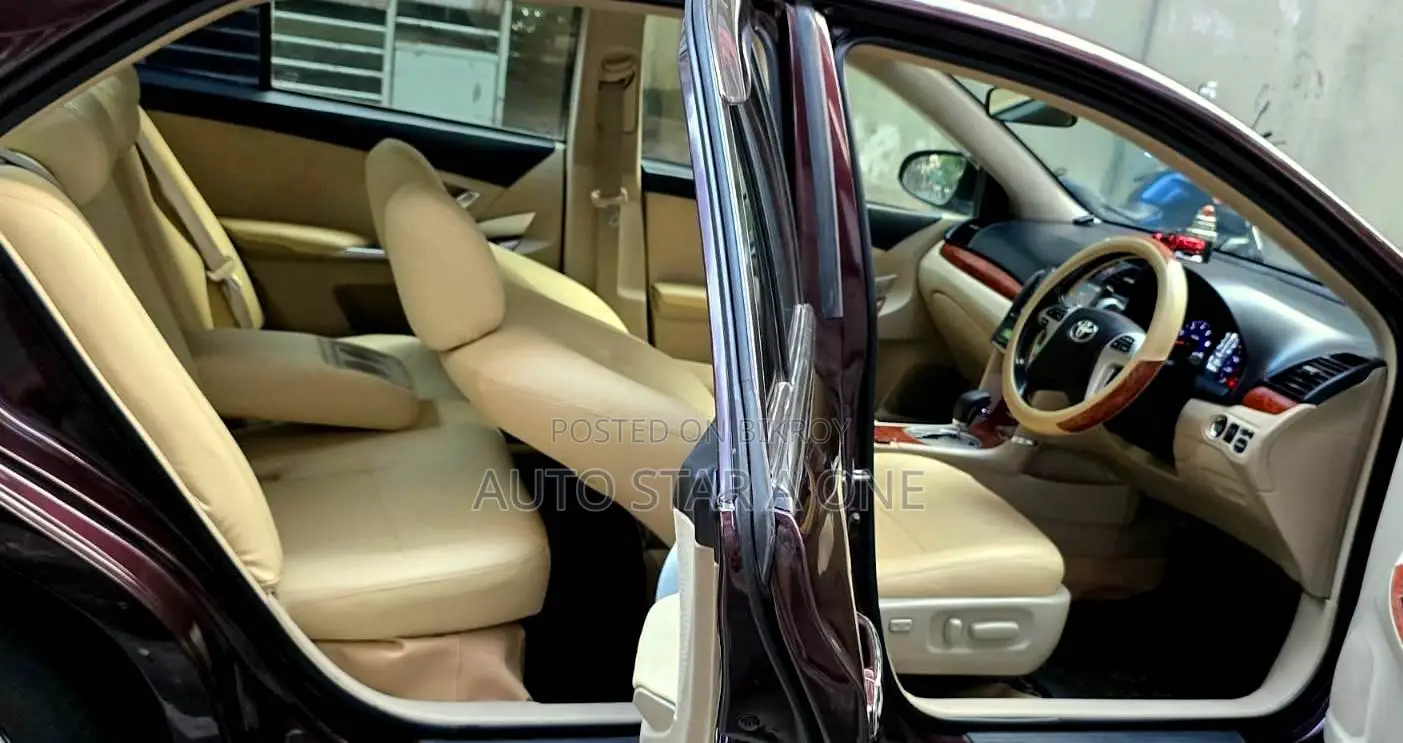 Toyota Allion 2014 Maroon