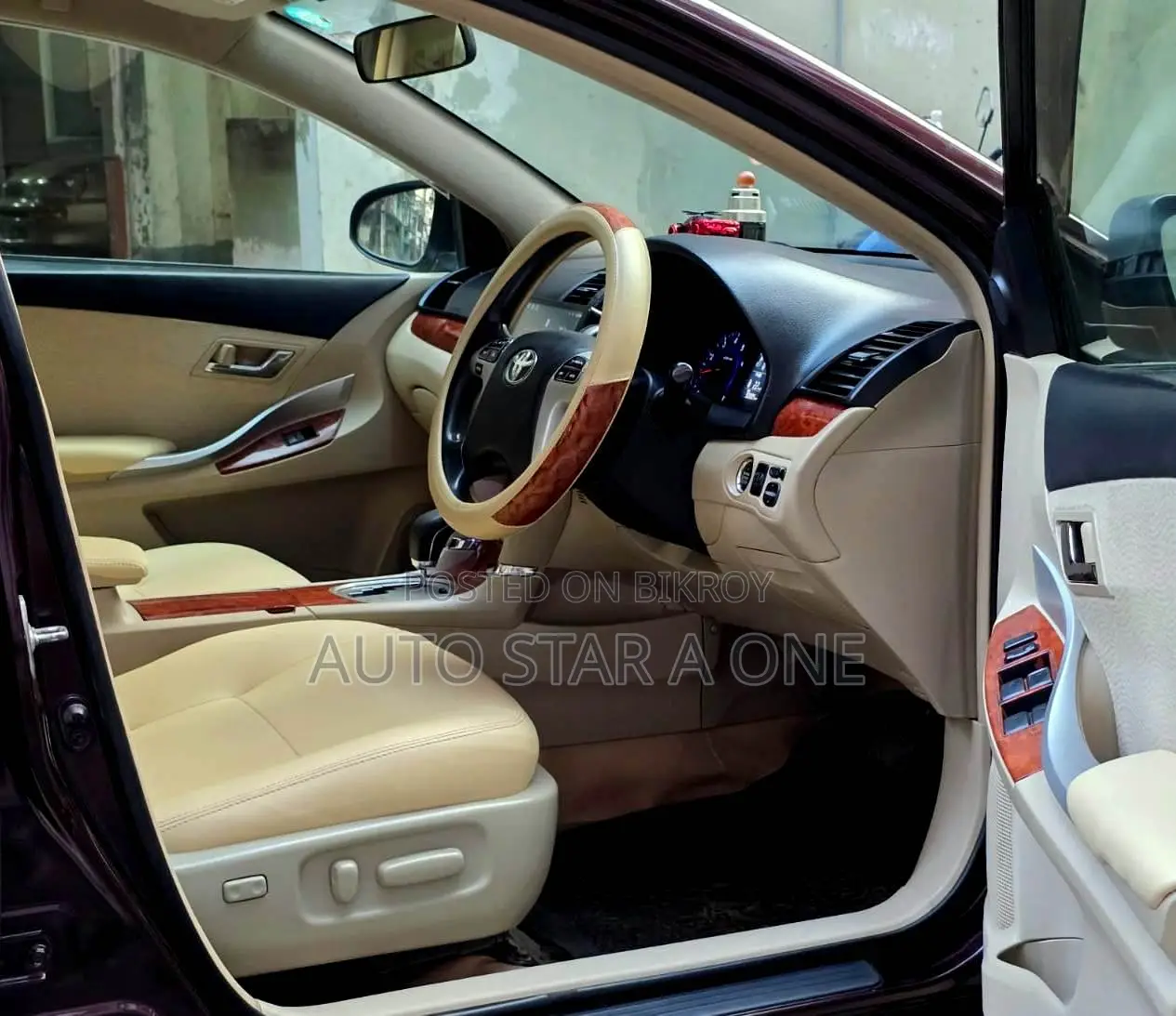 Toyota Allion 2014 Maroon