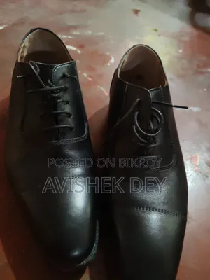Black Shoe
