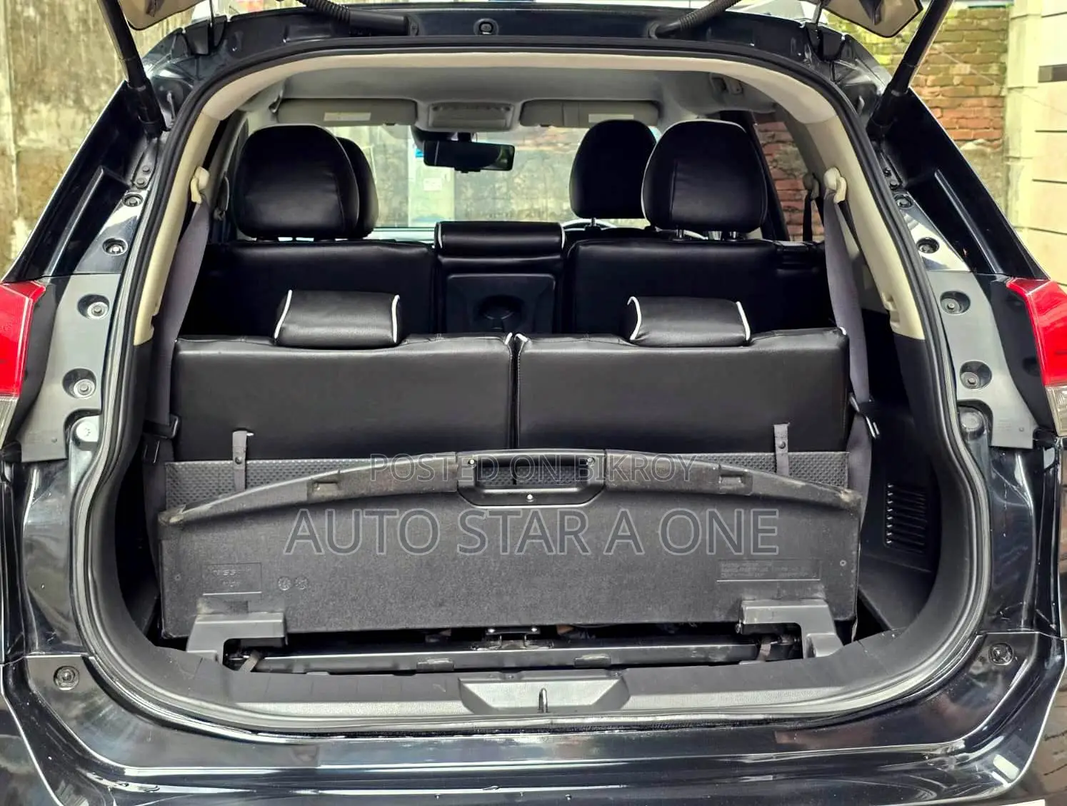 Nissan X-Trail 2.0 Petrol AWD 2017 Black