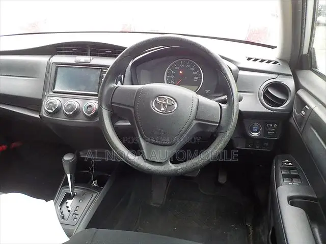 Toyota Axio 2021 Pearl