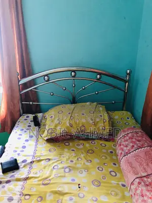 Semi Double Bed