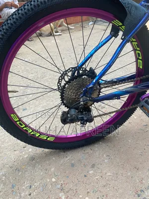 Bella's Cycle Stand 603