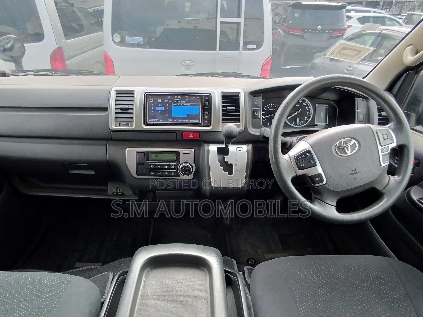 Toyota HiAce 2022 Black