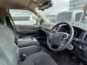 Toyota HiAce 2022 Black