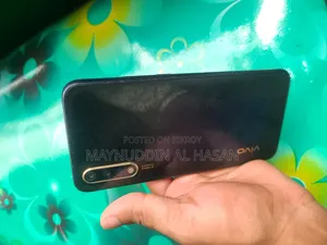 Vivo Y19 128 GB Blue