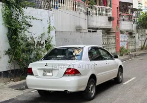 Mitsubishi Lancer 2005 White