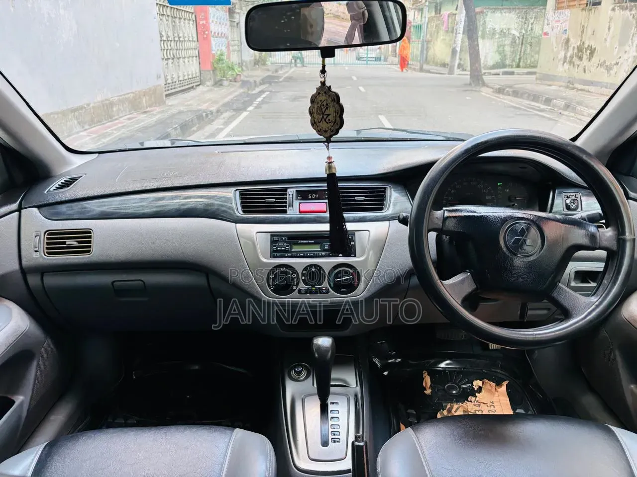 Mitsubishi Lancer 2005 White