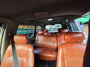 Toyota Noah 2.0 All-Wheel Drive (8 Seater) 2001 Silver