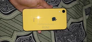 Apple iPhone XR 64 GB Yellow