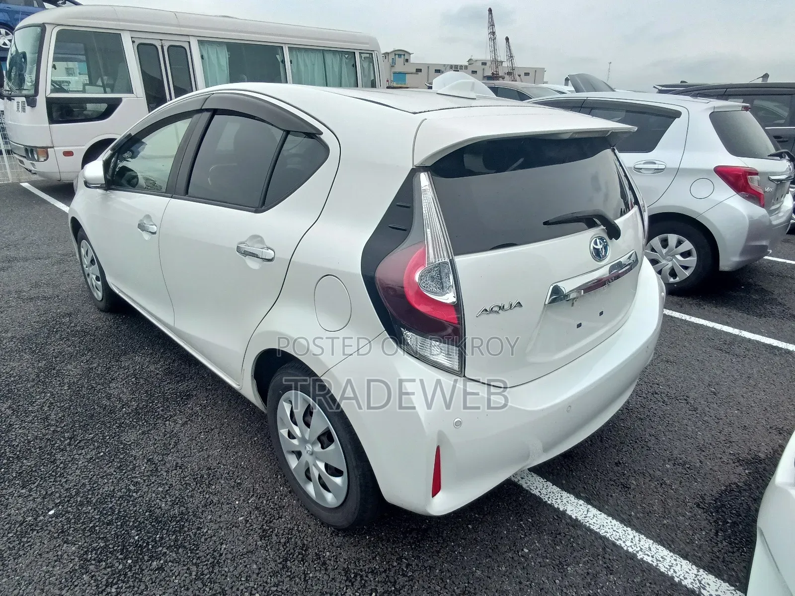 Toyota Aqua 2021 Pearl