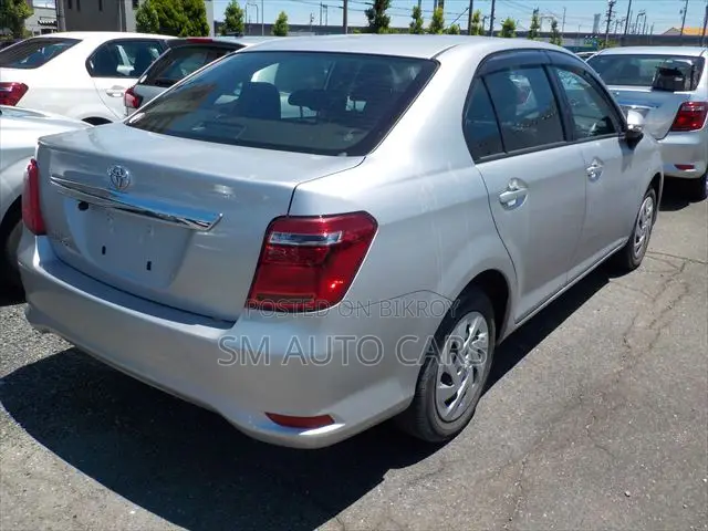 Toyota Axio 2021 Silver