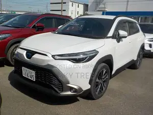 Toyota Corolla Cross 1.8 Hybrid FWD 2021 Pearl