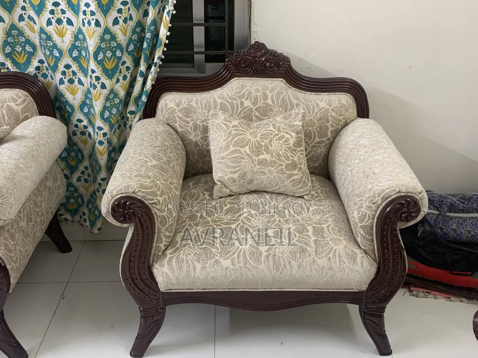 Sofa Set With Centre Table