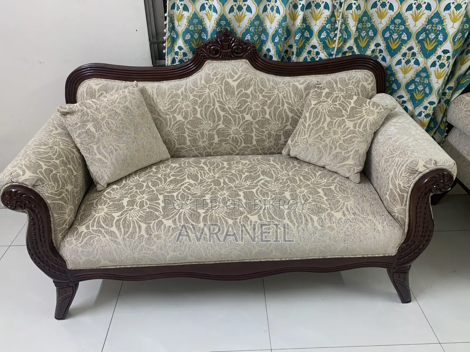 Sofa Set With Centre Table