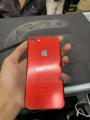 Apple iPhone 7 128 GB Red