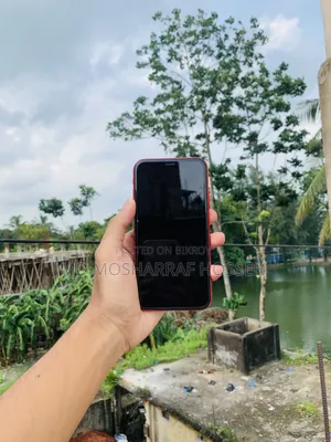 নিউ অ্যাপল আইফোন ১১ ৬৪ জিবি রেড