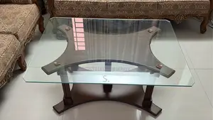 ভালো অবস্থায় বিক্রয়ের জন্য আধুনিক সেন্টার টি টেবিল।