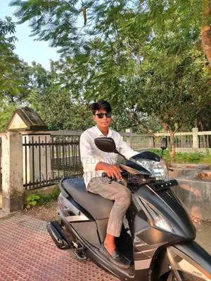 Hero Pleasure 2025 Black