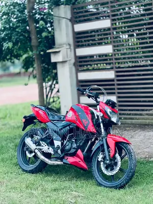 TVS Apache 160 4V 2019 Red