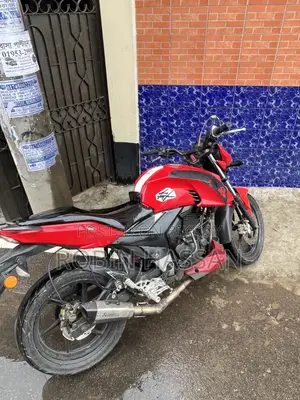 TVS Apache 160 4V 2019 Red