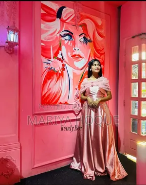Silk Party Gown Body: 34 Waist: 28 Sleeve Length: 9 Dress Length: 52