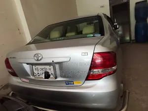 Toyota Axio 2010 Silver