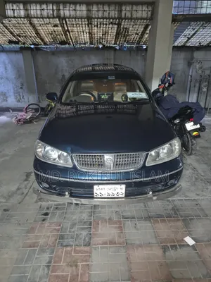 Nissan Sunny 2003 Blue