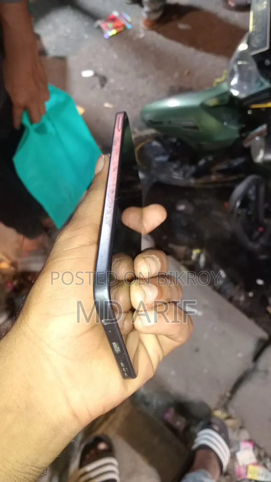 টেকনো স্পার্ক ৪০ প্রো ১২৮ জিবি কালো