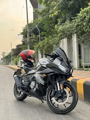 সিএফমটো ৩০০এসআর ২০২৫ গ্রে
