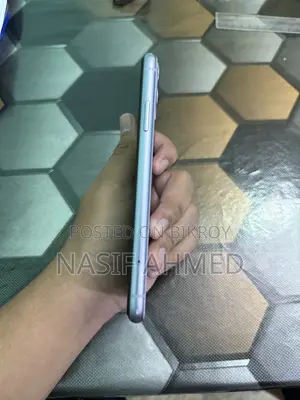 Apple iPhone 11 64 GB Purple