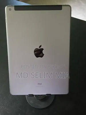 Apple iPad 9.7 64 GB Gray