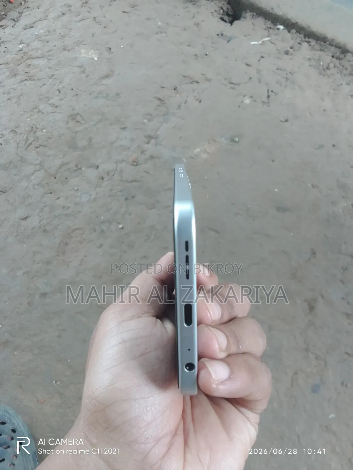 টেকনো স্পার্ক ৪০ প্রো ১২৮ জিবি সিলভার