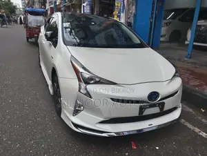 Toyota Prius 2018 Pearl