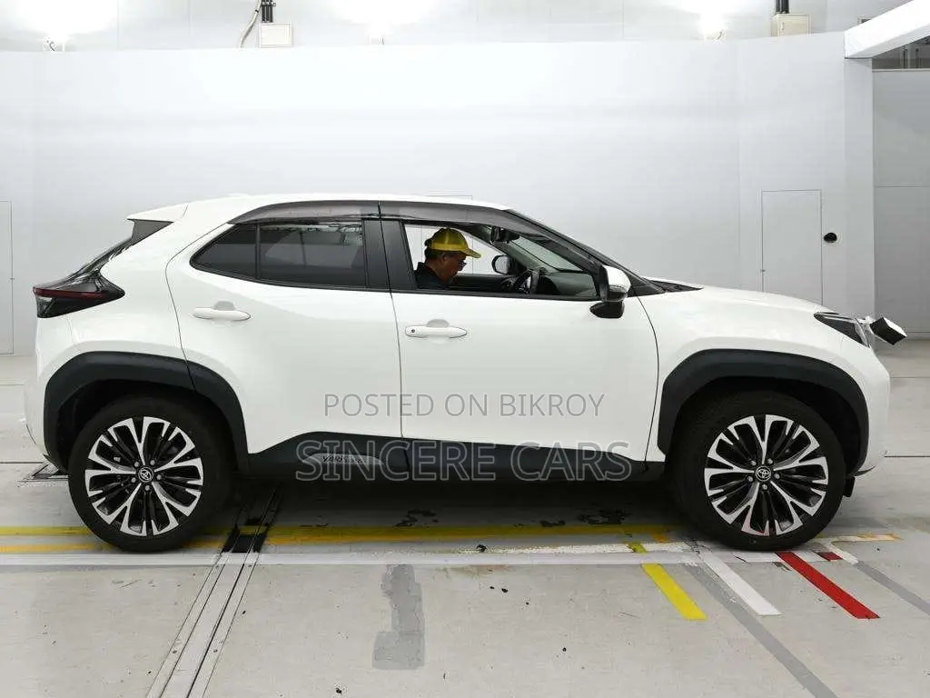 Toyota Yaris Cross 2021 Pearl