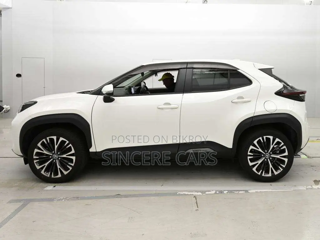 Toyota Yaris Cross 2021 Pearl