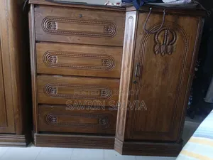 সেগুন কাঠের ওয়ারড্রোব