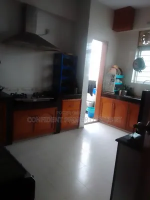 গুলশানে ভাড়ার জন্য ফার্নিশড ৩ বেডরুমের অ্যাপার্টমেন্ট