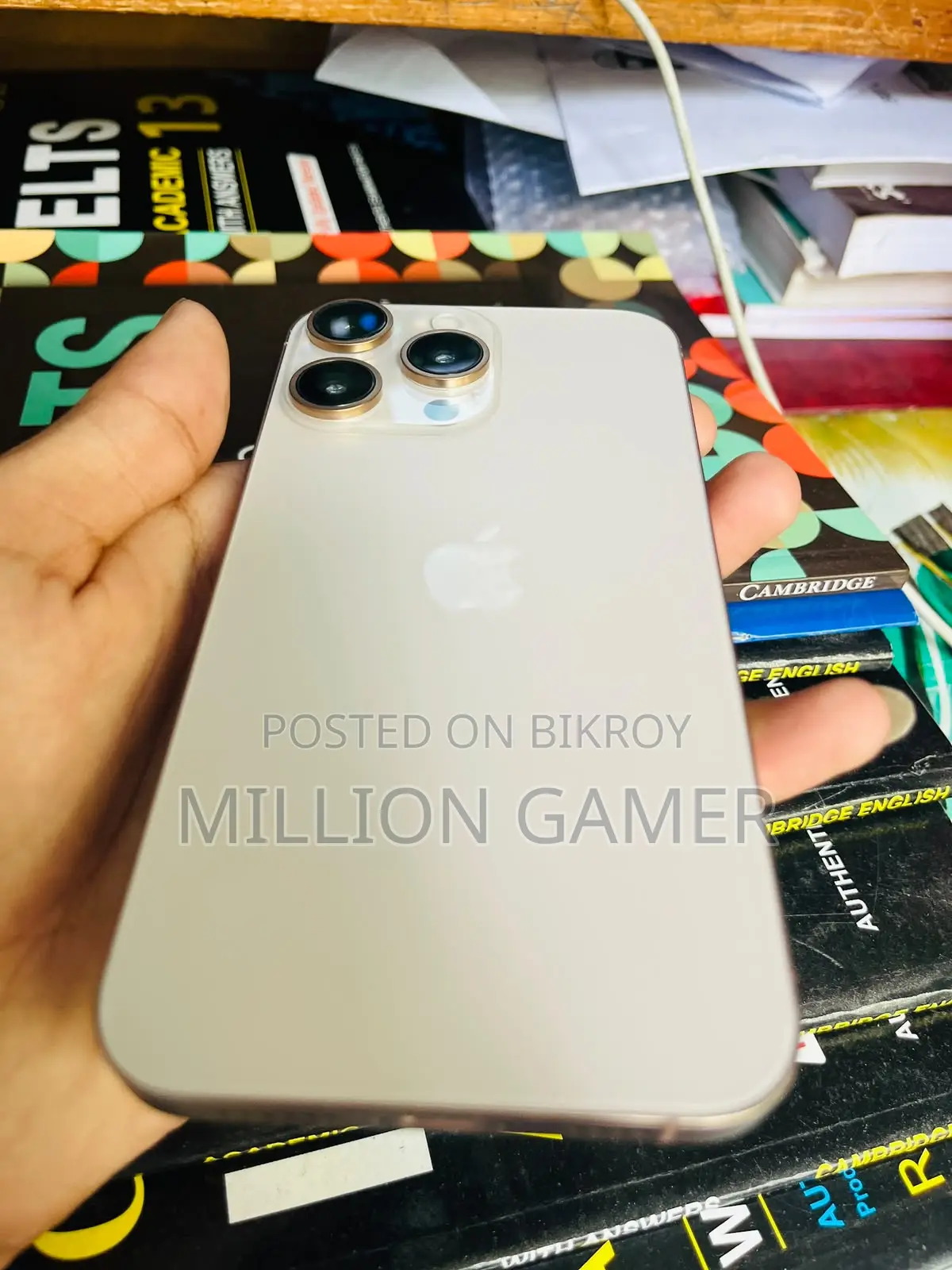 Apple iPhone XR 128 GB Gold