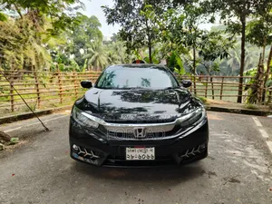 হোন্ডা সিভিক ২০১৮ ব্ল্যাক