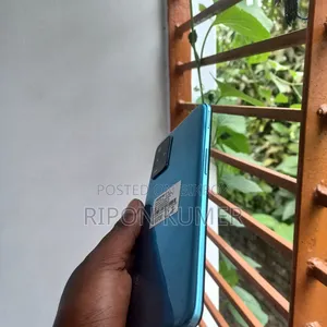রিয়েলমি ৮ ৫জি ১২৮ জিবি নীল