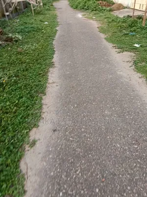 সেক্টর-১৬, মইজুদ্দিন চত্বর এর সাথেই ৫ কাঠা প্লট বিক্রয়