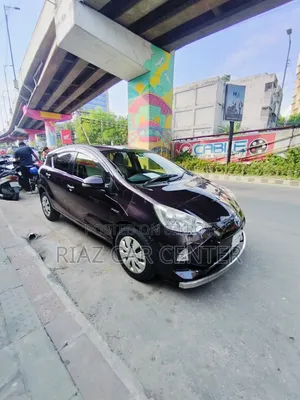 Toyota Aqua 2014 Brown