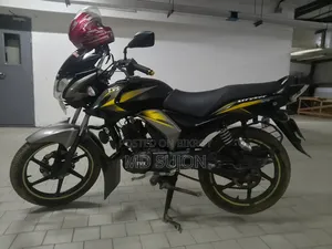 TVS Stryker 125 2019 Yellow