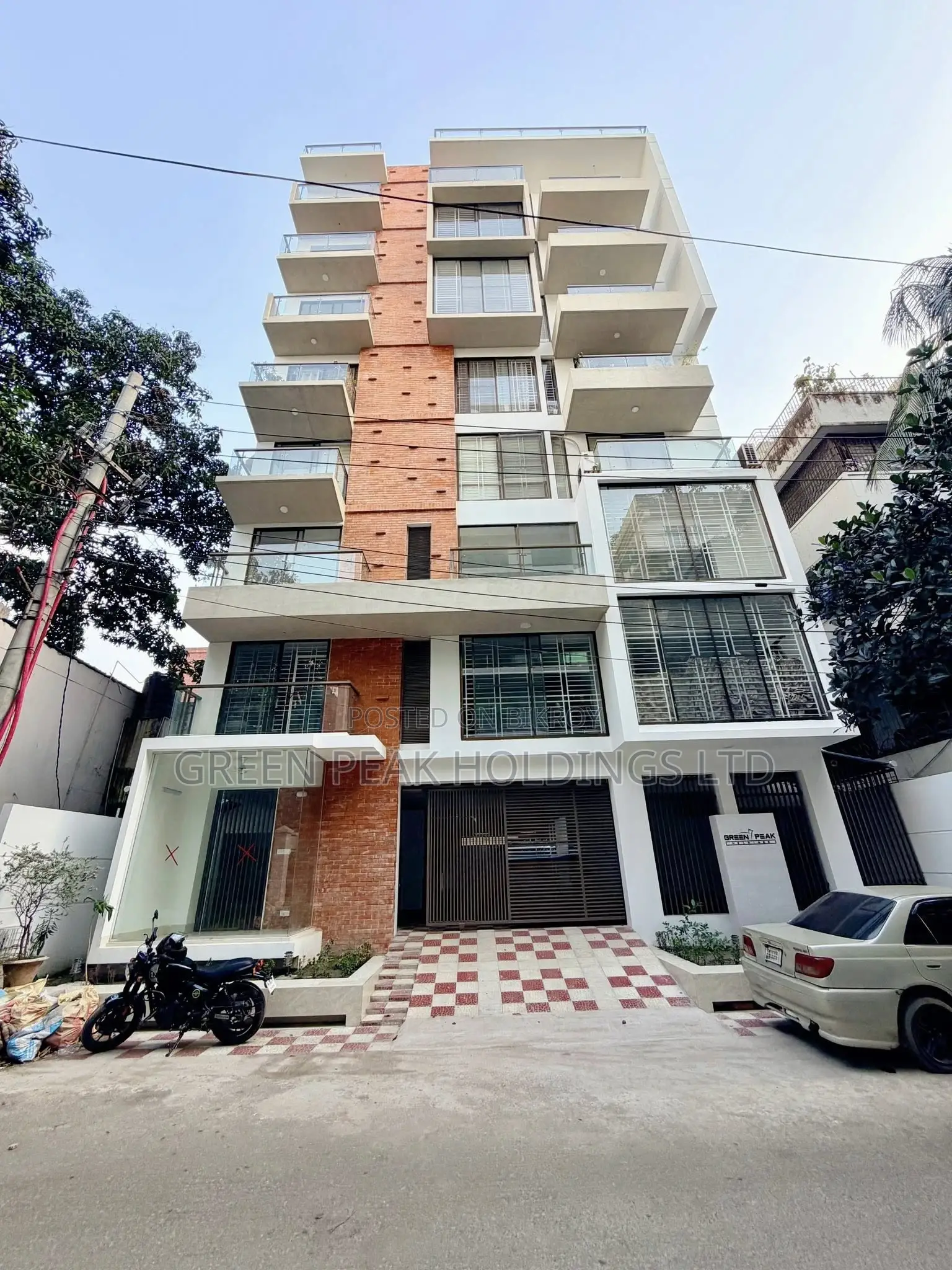 4 Bedroom Apartment in Green Peak Holdings, Mohakhali DOHS for Sale
