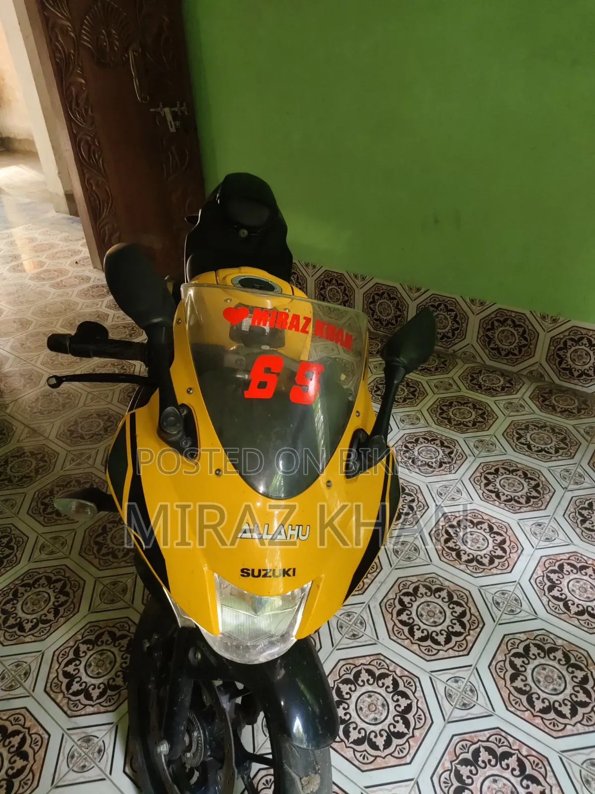 Suzuki GSX-S150 2025 Yellow