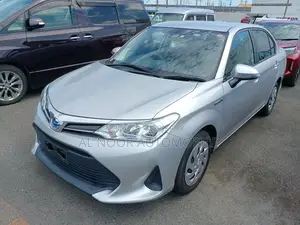 টয়োটা এক্সিও ২০২১ সিলভার