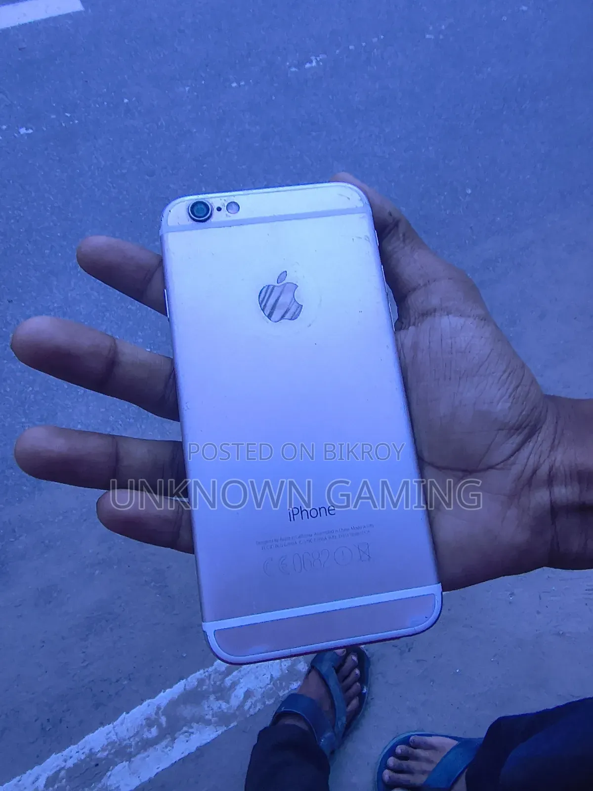 Apple iPhone 6 16 GB Rose Gold