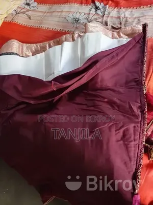 আসসালামু আলাইকুম। মাত্র একবার লেহেঙ্গা টা পড়েছি।