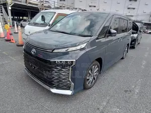 Toyota Voxy 2022 Gray